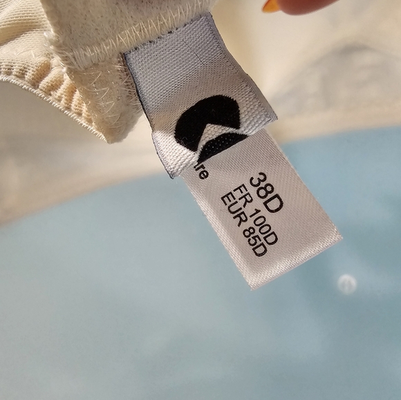 What Katie Did Iconic 1940's inspired silk escape map lingerie - Picture 7 of 10